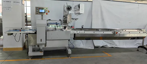 Envasadora Horizontal Flow Pack para Fabricante de Panadería en E.E.U.U