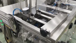 Envasadora Automática de Líquidos para Bolsas Preformadas