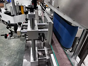 Etiquetadora Automática de Frente y Dorso