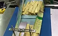 Envasadora Flow Pack con Alimentador Inferior